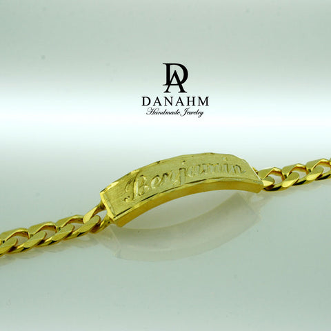 Bob Name Engraved Mens Bracelet Gold Tone Monogram Chain Robert